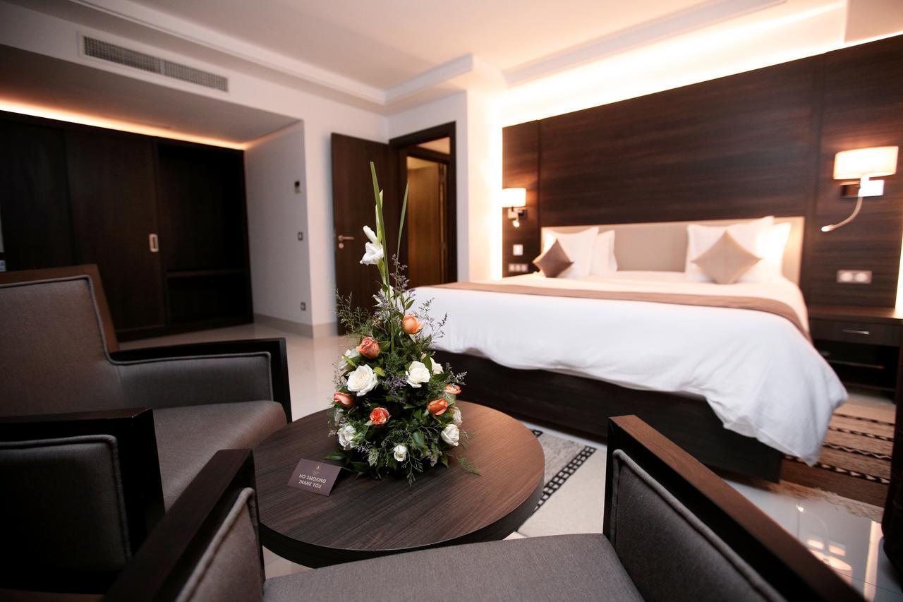 โรงแรมโมเวนพิค สแฟกซ์ Sfax ภายนอก รูปภาพ A room at the hotel