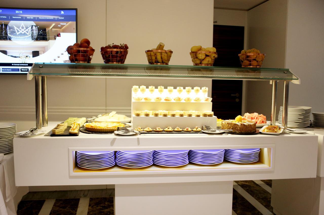 โรงแรมโมเวนพิค สแฟกซ์ Sfax ภายนอก รูปภาพ A dessert buffet