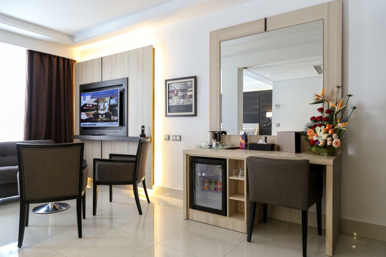 โรงแรมโมเวนพิค สแฟกซ์ Sfax ภายนอก รูปภาพ A room at the hotel